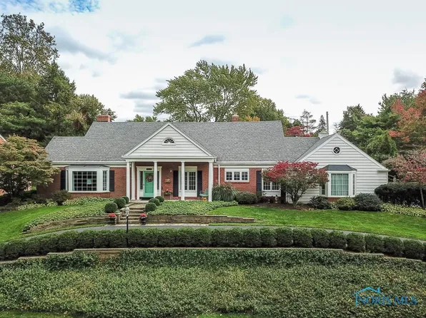 4421 Bonniebrook Rd, Ottawa Hills, OH 43615