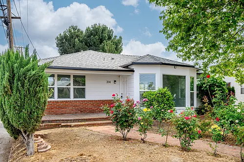 314 W Cedar Ave Photo 1