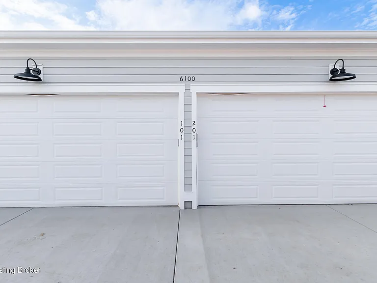 6100 Passionflower Dr #101 — Photo 26