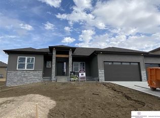 10203 S 188th St, Omaha, NE 68136