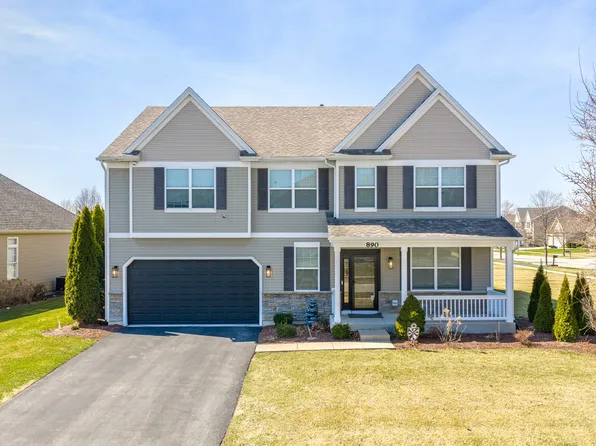 890 Stratford Dr, North Aurora, IL 60542