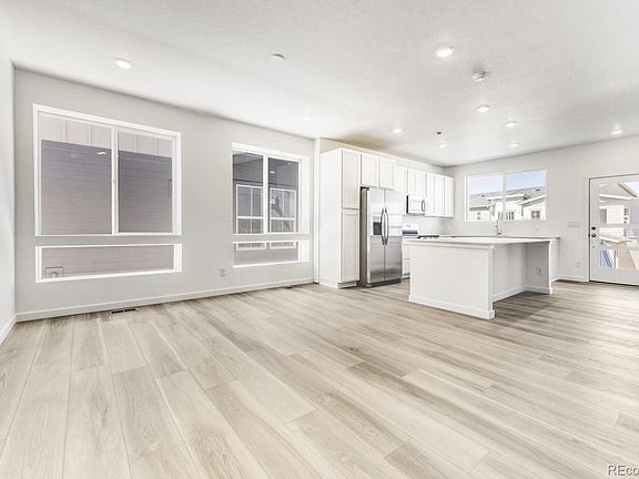 2nd image of 15571 Gilpin Avenue
