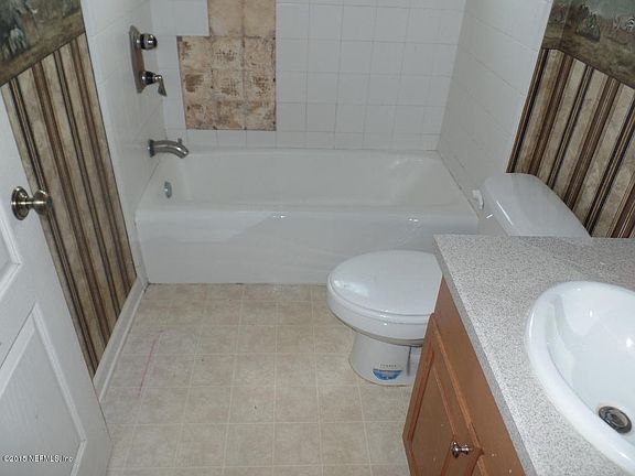 2nd image of 4021 Whitebark Plantation Dr