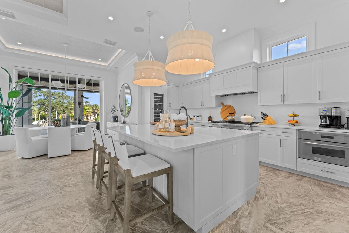 next background image