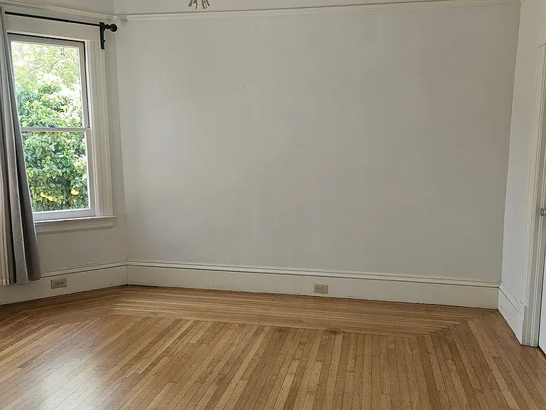 145 Myrtle St — Photo 6