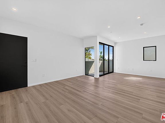 5th image of 1853 12th St APT D