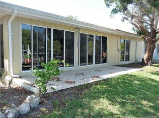11254 W Bayshore Dr, Crystal River, FL 34429