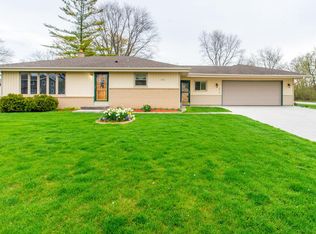 8818 S 84th St, Franklin, WI 53132
