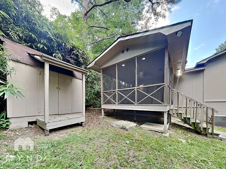 5190 Roger Dr — Photo 21