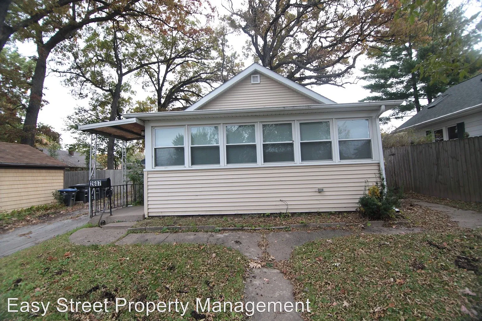 2607 24th Ave photo 1