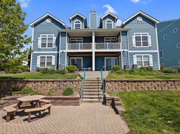 6009 S Dune Harbor Dr APT 203, Portage, IN 46368