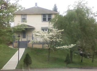 201 Bridle Rd, Glenshaw, PA 15116