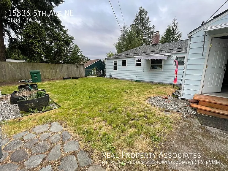 15836 5th Ave NE — Photo 17