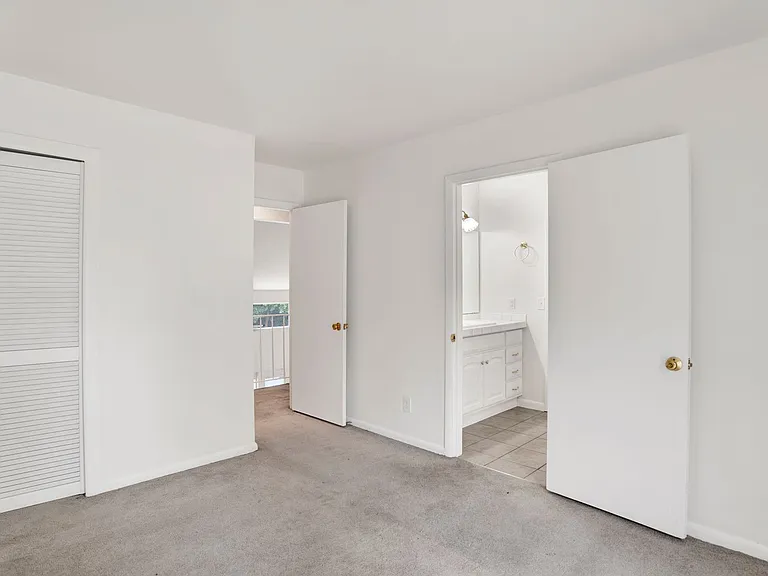 4707 Huron Dr — Photo 18