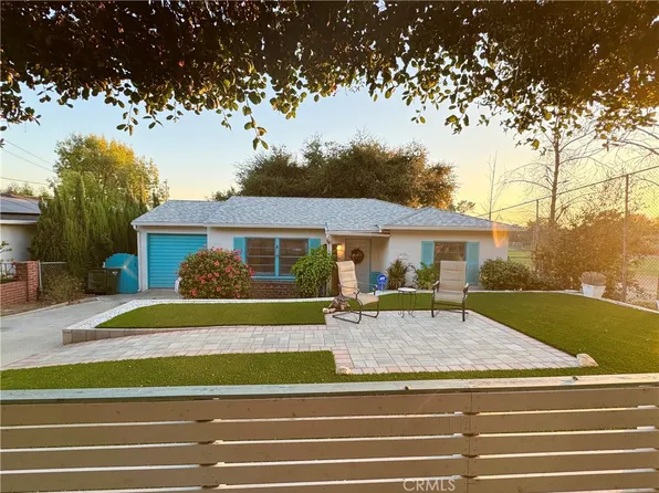 134 W Grandview Ave, Sierra Madre, CA 91024
