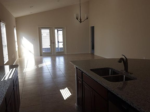 4th image of 1716 Berkshire Cir SW