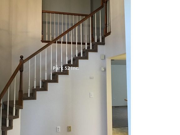 2nd image of 3119 Meeker Ave NE