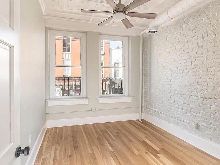 140 N Jackson St #2 — Photo 6