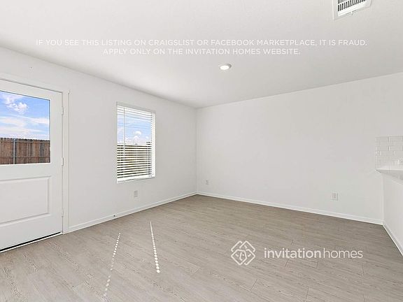 5th image of 3220 Valentia Ln