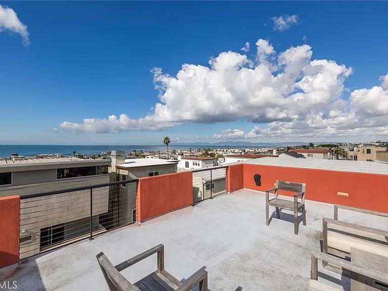 701 Loma Dr — Photo 44