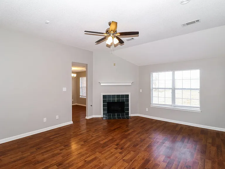 50 Lakewood Dr — Photo 4