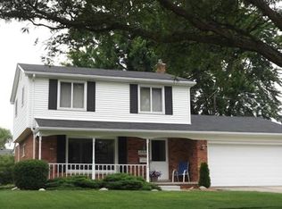 17779 Woodside St, Livonia, MI 48152