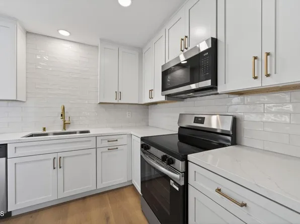 151 W Bay Blvd, Port Hueneme, CA 93041