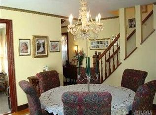 29 Winganhauppauge Rd, Islip, NY 11751