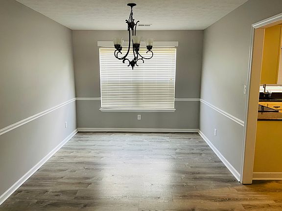 4th image of 3808 Landridge Dr