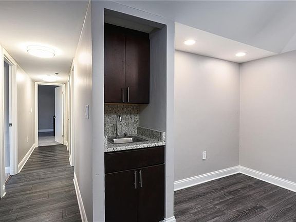 4th image of 120 Fox Hollow Dr APT 401-A