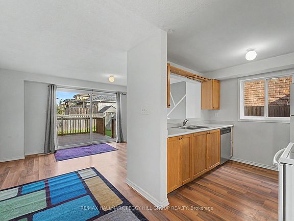 4th image of 8 Epsom Rd