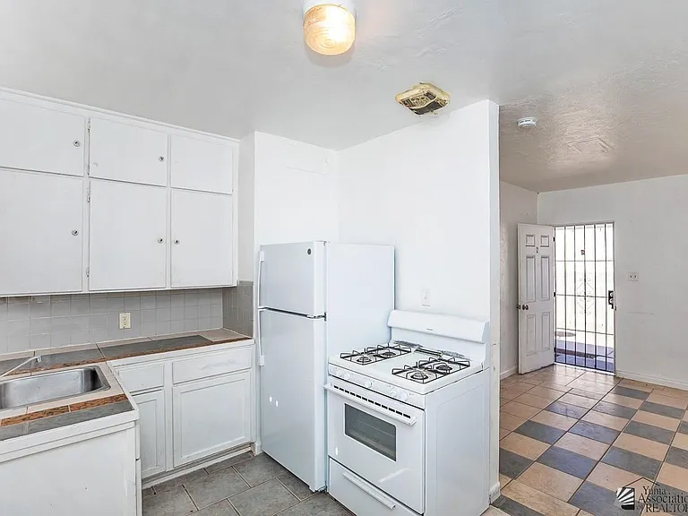531 S 1st Ave #2 — Photo 6