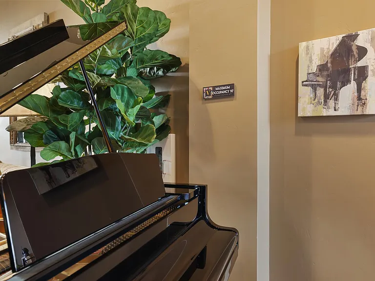 La Vida 55+ Luxury Living — Photo 22