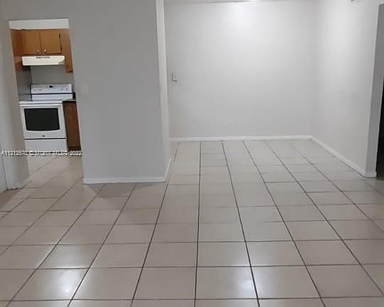 4th image of 4009 N University Dr #106