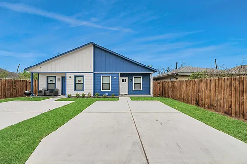 5211 Amy St #B Photo 1