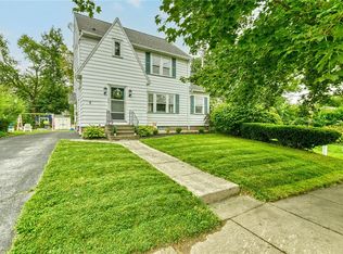 246 Hurstbourne Rd, Rochester, NY 14609
