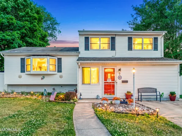 9 Marc Street, Hazlet, NJ 07730