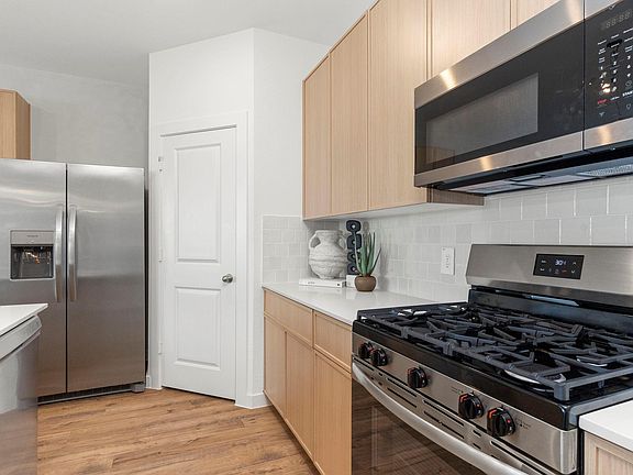 4th image of 4001 Ripe Meadow Way