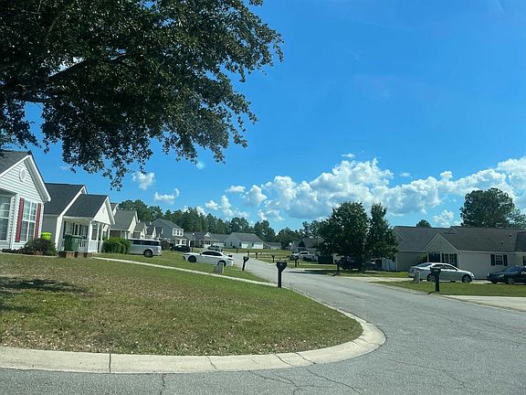 5th image of 222 Legend Oaks Dr