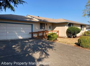 2004 Madison St SE, Albany, OR 97322