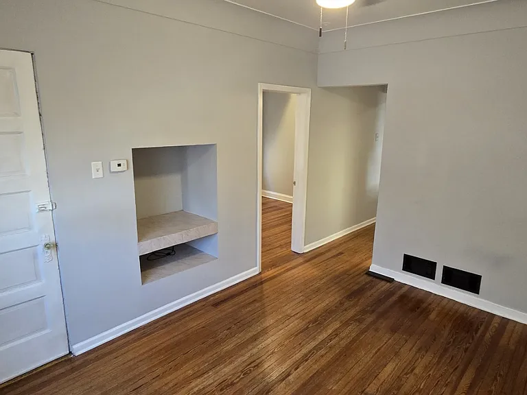 2745 W Belmont Ave #1 — Photo 3