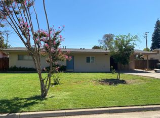 6522 N Bungalow Ln, Fresno, CA 93704