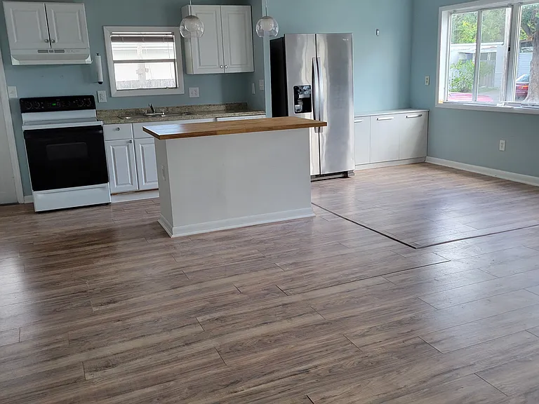 4153 Athens Ave — Photo 3