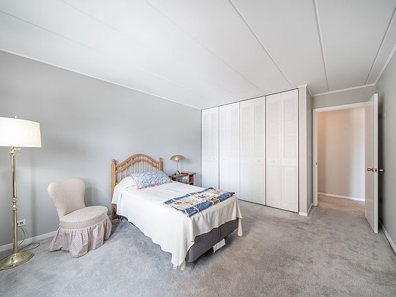 5th image of 722 Graceland Ave APT 204