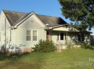 5872 Fisher Davis Rd, Morganton, NC 28655