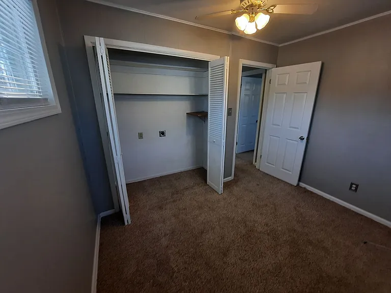 2319 Williams St — Photo 17