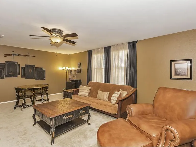 2912 Lake Terrace Dr — Photo 13