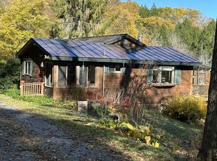 383 Brookline Rd, Townshend, VT 05353