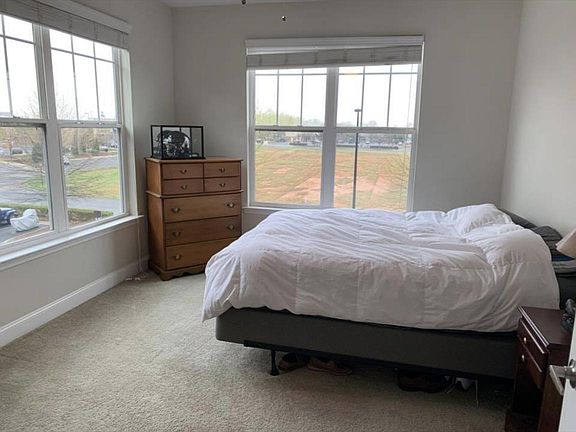 4th image of 140 Town Square Cir Unit 301
