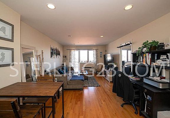 4th image of 23-15 Astoria Blvd #4FF